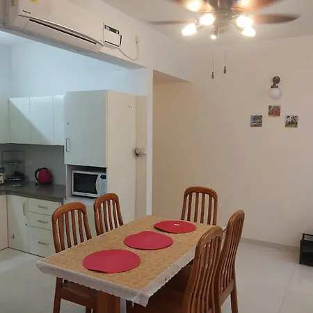 Pool View 1 Bhk 10 Min From Beach